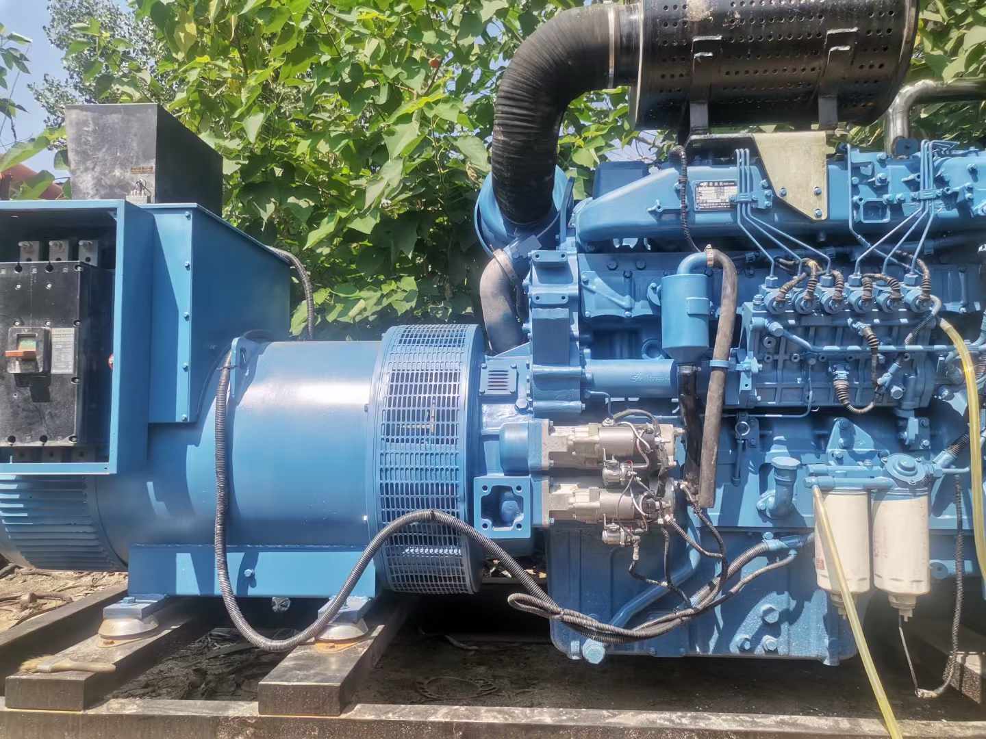 阿拉尔详细说明降低 800kW 柴油发电机输出电流波动的方法