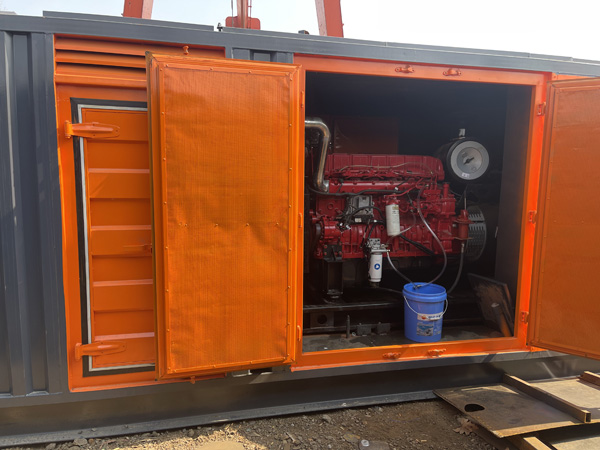 阿拉尔哪些因素会影响 200KW 柴油发电机的燃油消耗率？