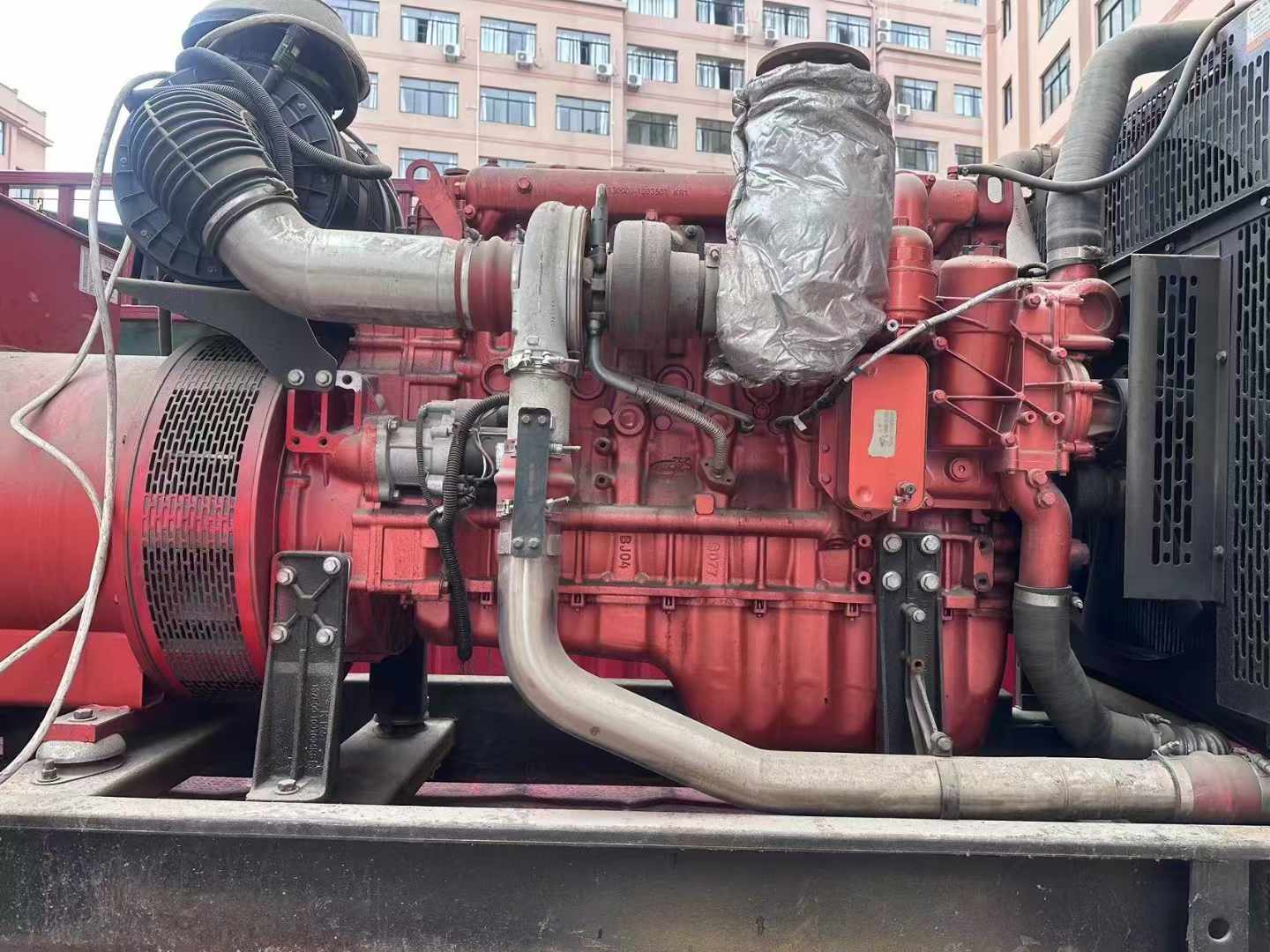 阿拉尔如何选择适合 600kW 柴油发电机组的过载保护器？