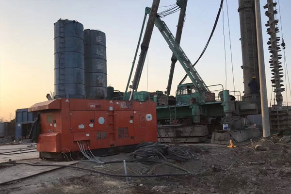 阿拉尔如何检查发电机组燃油系统的密封性？